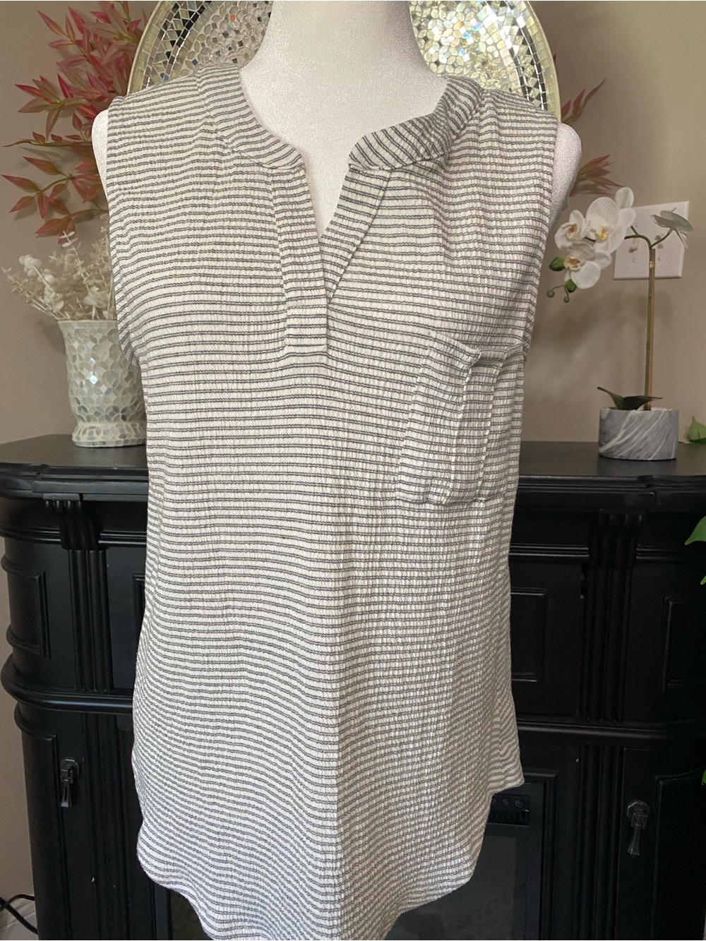 Papermoon Oshawa Sleeveless Striped Notch-Neck Tank Top Dark grey and off white